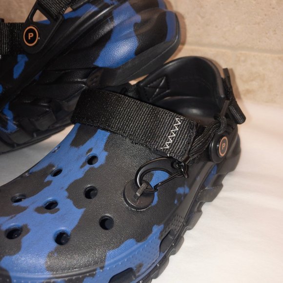 crocs duet max camo clog